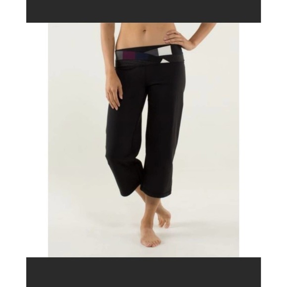 lululemon dharana crop hyper stripe leggings women’s size 4 black - Picture 1 of 9